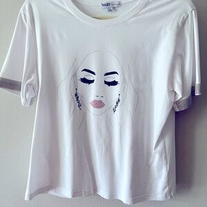 Women’s white tops